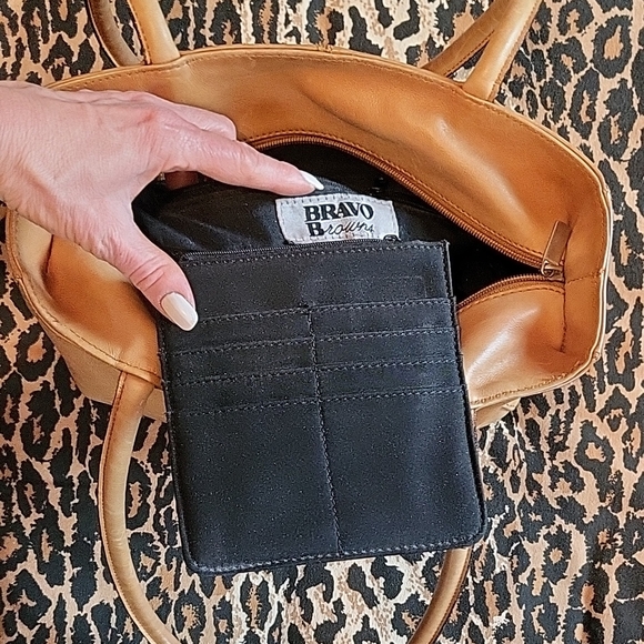 Vintage Browns Bravo Elegant Tan Leather Shoulder Bag - Picture 15 of 16